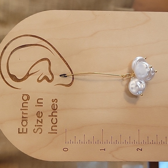 Baroque Pearl Snowdrop Earrings - Picture 5 of 8